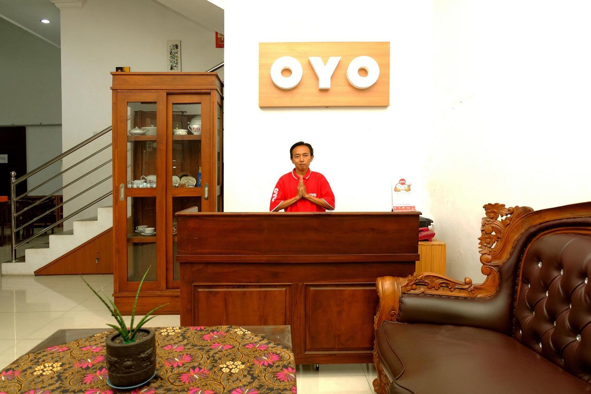 Oyo 350 D' Maktab Homestay Syariah Malang Dış mekan fotoğraf