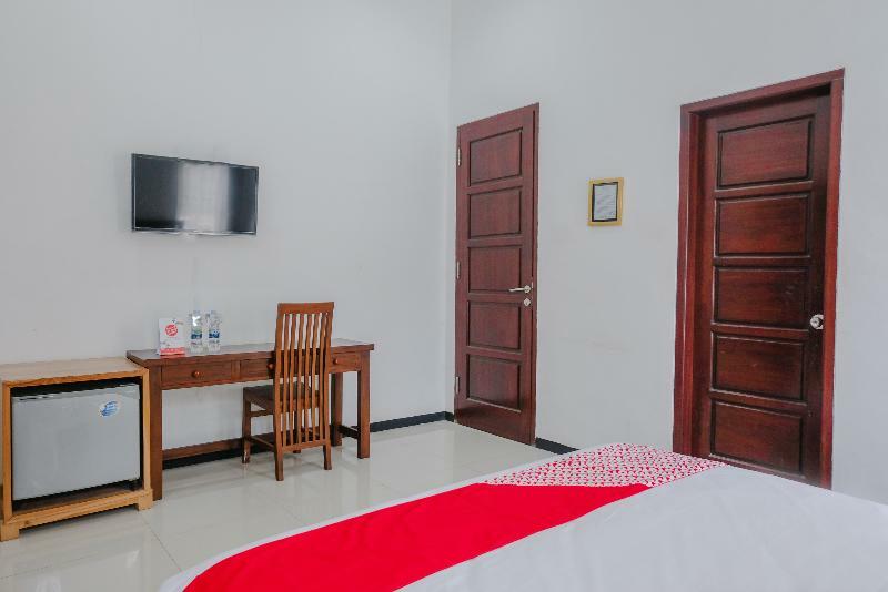 Oyo 350 D' Maktab Homestay Syariah Malang Dış mekan fotoğraf